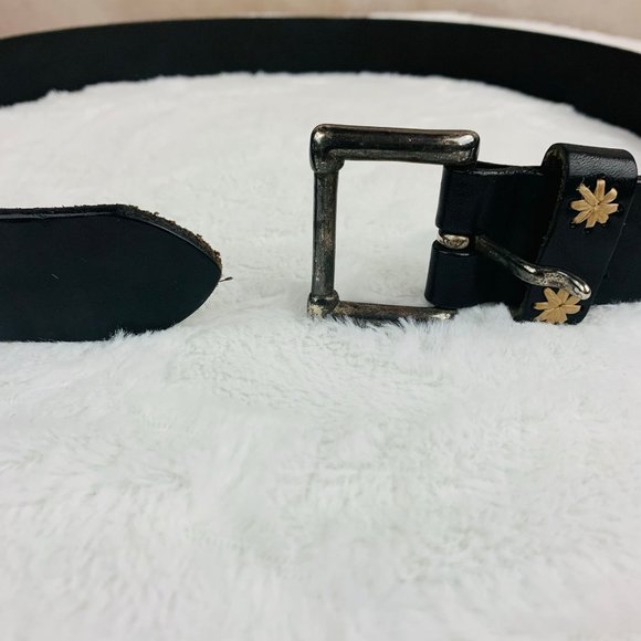 Vintage Gap Leather Black Belt with Embroidered Flowers - Picture 6 of 7